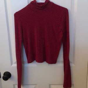 Long sleeve crop top